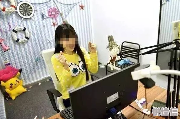 美女搞鸡直播近日直播间新增互动环节观众可参与投票选择游戏内容