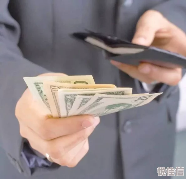 汤姆温馨提示30秒中转惊现百万现金无人认领